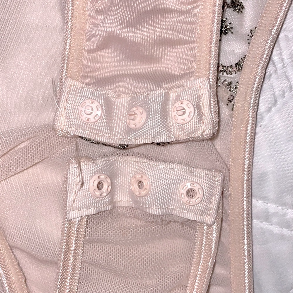 Pink butterfly lingerie - Picture 11 of 13
